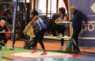 Poids – Essais 2 – JUF – Championnat Régionaux Indoor 15/01/2017 – INSEP